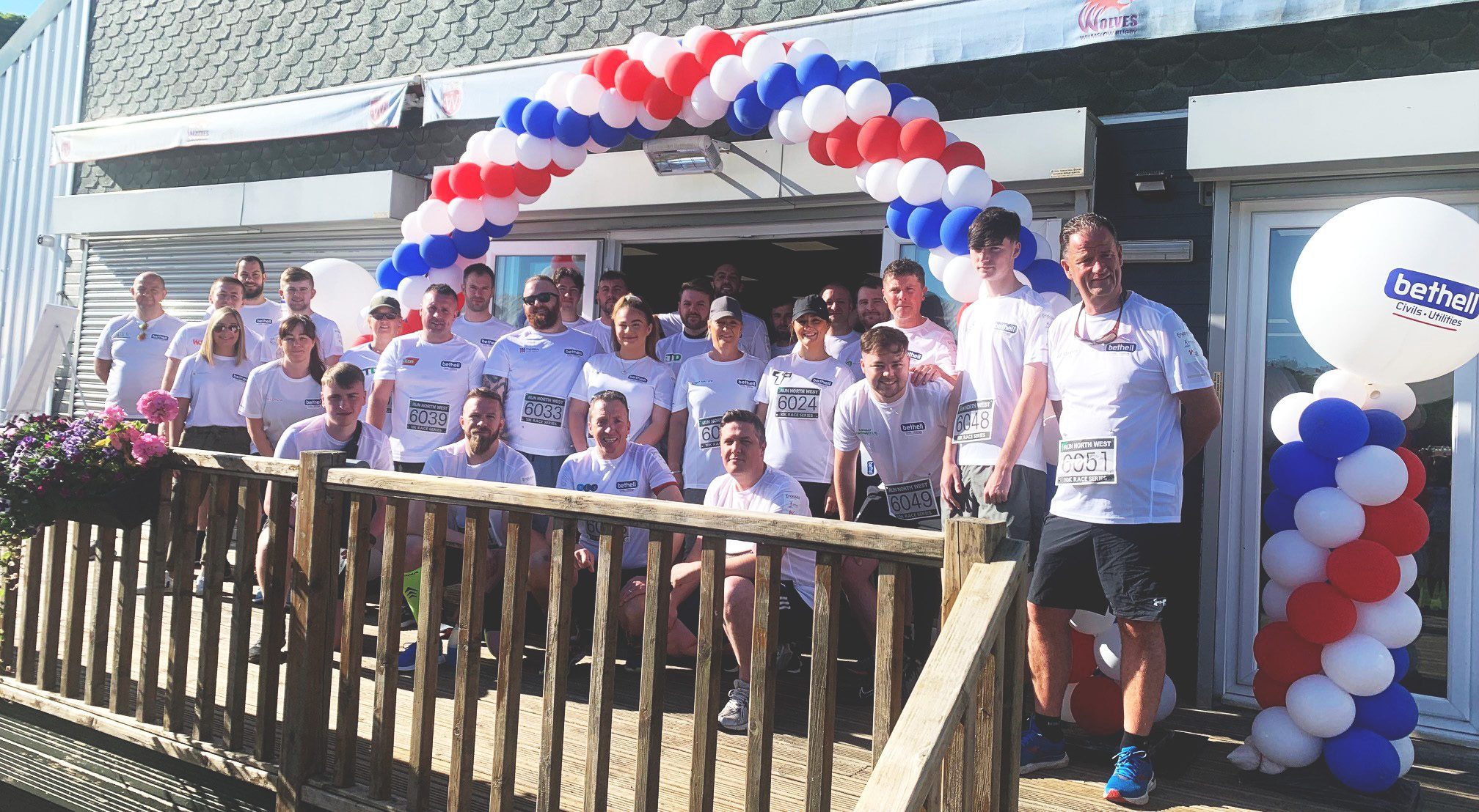 Group of athletes representing Bethell at the Wilmslow 10k 2022